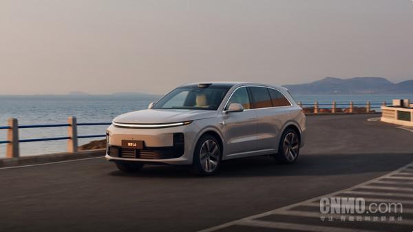 曝光 方向盘小仪表盘取消理想新款L系列车型内饰图(图4)